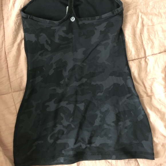 Lululemon power Y tank in camo - Picture 2 of 5